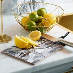 Slice Schneidebrett 29,5x19,5cm, Schwarz/Weiss -Koch Geheimnis Verkaufsgeschäft carolina gynning slice schneidebrett 40x20cm schwarz weiss 2