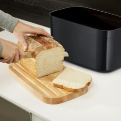 Joseph Joseph Bread Box With Cutting Board, Black -Koch Geheimnis Verkaufsgeschäft joseph joseph bread bin with bamboo chopping board 7