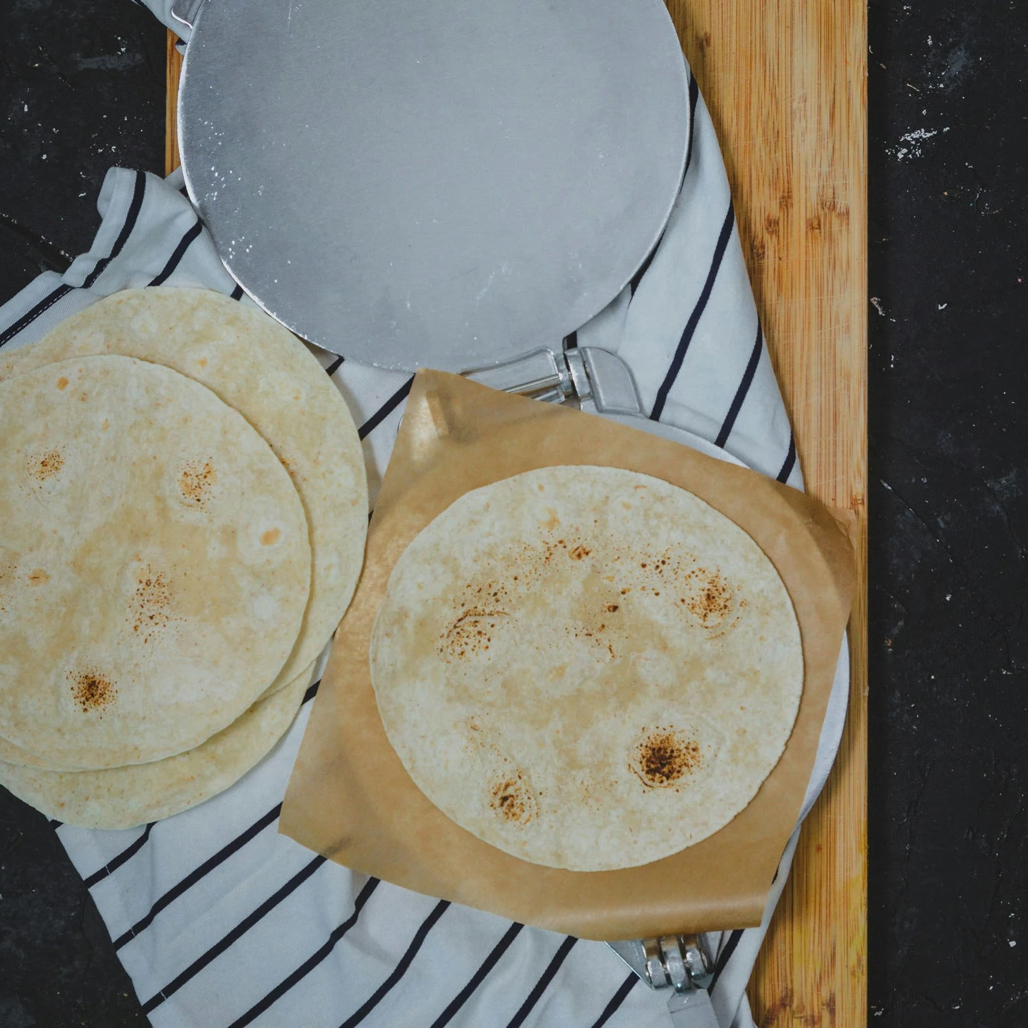 Kitchen Craft World Of Flavours Tortilla-Presse 5 Kitchen Craft World Of Flavours Tortilla-Presse – Bild 5