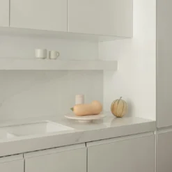 Gallery Objects 03 Dose 19 Cm, Lime Stone -Koch Geheimnis Verkaufsgeschäft louise roe gallery objects jar 03 black basalt 12