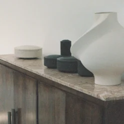 Gallery Objects 03 Dose 19 Cm, Black Basalt -Koch Geheimnis Verkaufsgeschäft louise roe gallery objects jar 03 black basalt 3