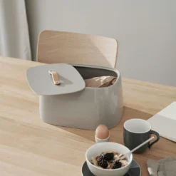 Stelton Emma Brotkasten, Grau -Koch Geheimnis Verkaufsgeschäft stelton emma brotkasten 6