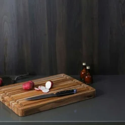 Schneidebrett Mit Kerbe 40,6x30,5 Cm -Koch Geheimnis Verkaufsgeschäft teakhaus edge grain traditional boards rectangle hand grip 2
